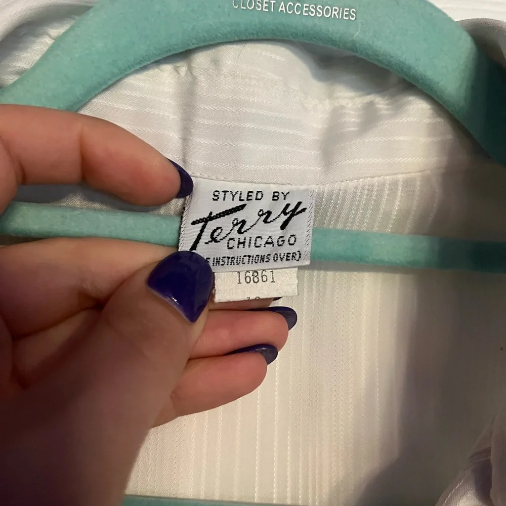 White Ruffled Blouse - Picture 4 of 5